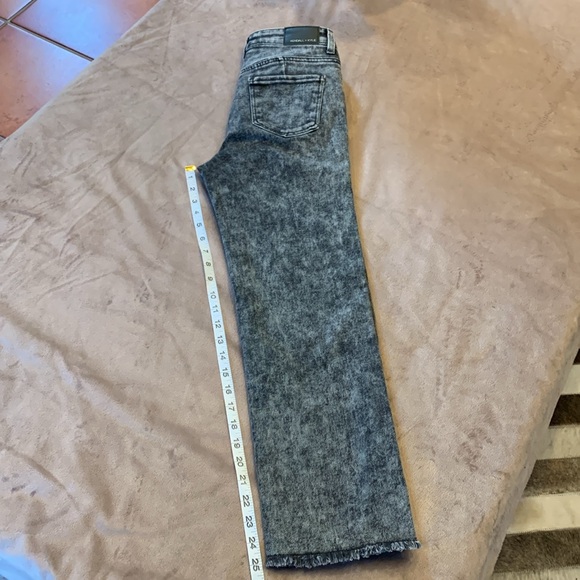 EUC Kendall & Kylie The Icon High Rise Straight Jeans Size 5/27 - Picture 7 of 7